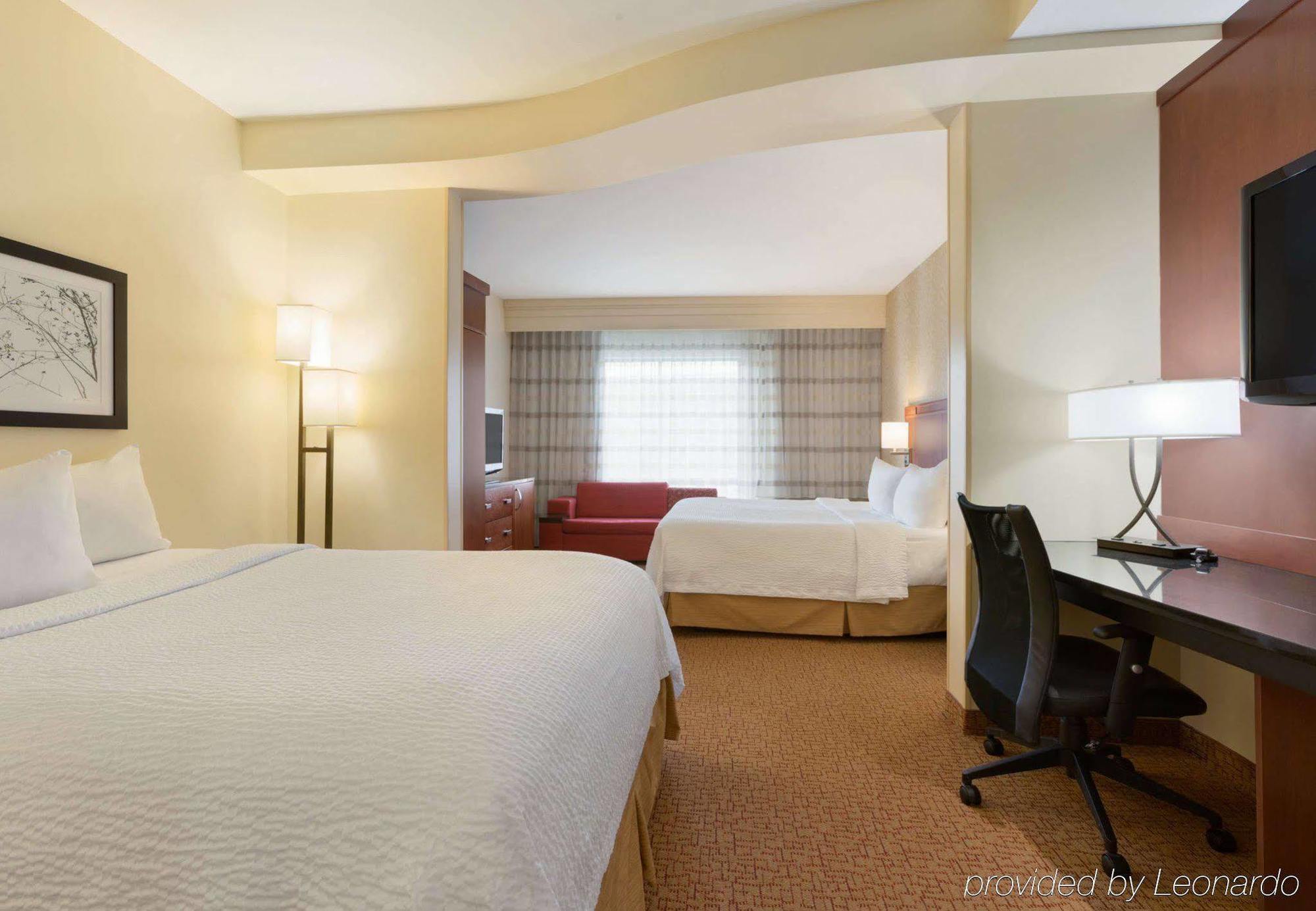 מלון Courtyard By Marriott Pittsburgh Washington Meadow Lands מראה חיצוני תמונה