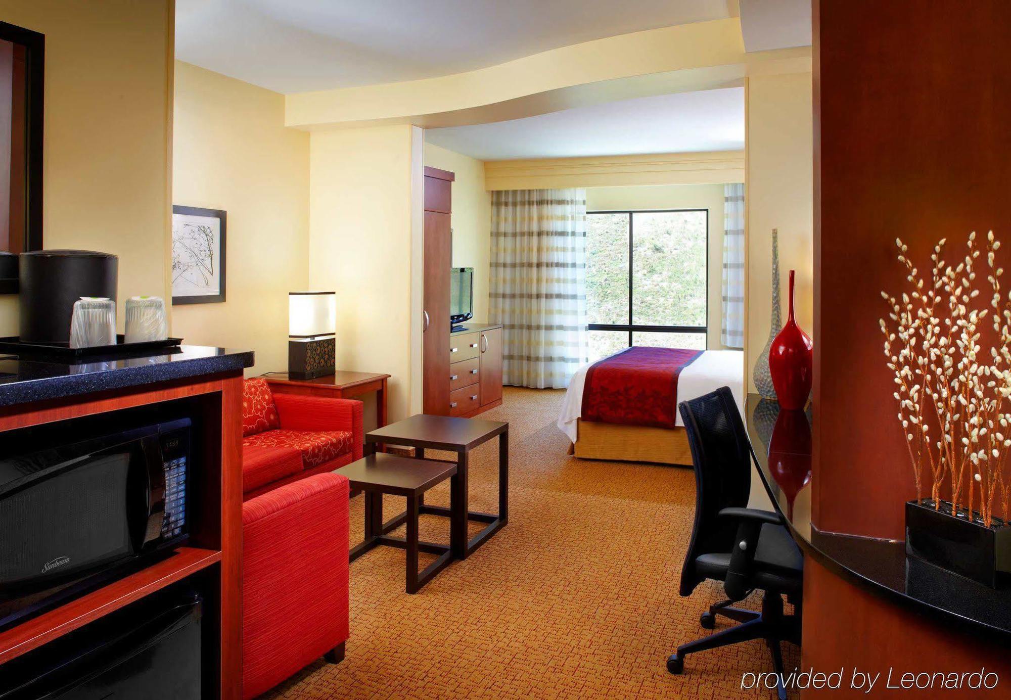 מלון Courtyard By Marriott Pittsburgh Washington Meadow Lands מראה חיצוני תמונה